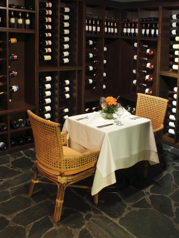 Hotel Estelar Altamira Ibagué Exteriér fotografie Wine cellar at the hotel